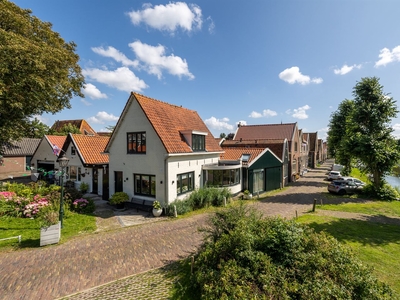 Oude Zijds Burgwal 47