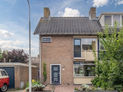 Pastoor M. van Beekstraat 16