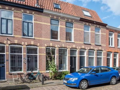 Van der Woudestraat 53