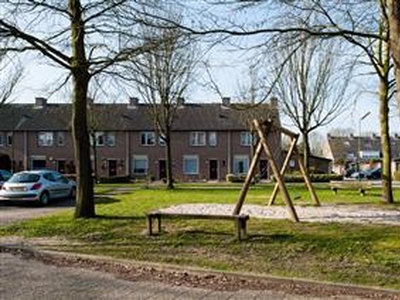 Woonhuis in Houten met 4 kamers