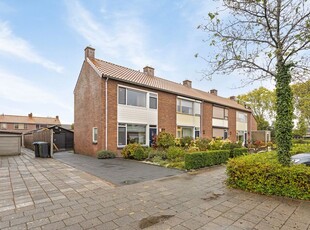 Beatrixstraat 65, Hank