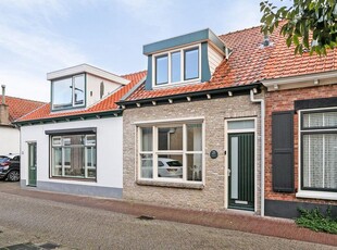 Nieuwstraat 21, Sint