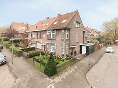 Herenhuis, hoekwoning te huur in Schiedam