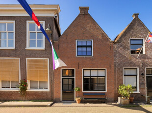 Kerkstraat 25