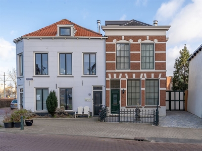 Emmastraat 30