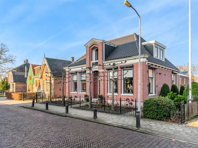 Raadhuisstraat 4