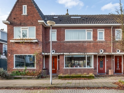 van Henegouwenstraat 16