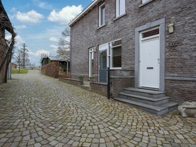 Dorpsstraat 103