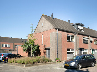 Vicky Baumstraat 18