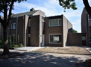 Woonhuis in Veldhoven met 4 kamers