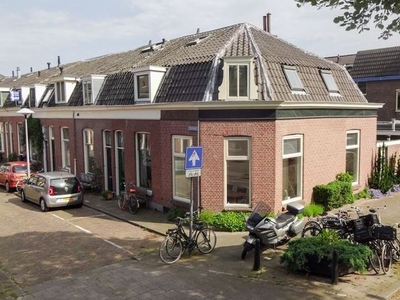 Bankstraat 21