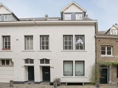 Sint Bernardusstraat in Maastricht (75m2)