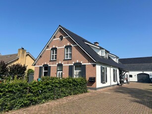 Bovenwoning Laauwikstraat, Lent huren?