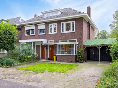 Gronausestraat 835