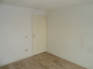 Appartement te huur Geleenbeeklaan, Geleen