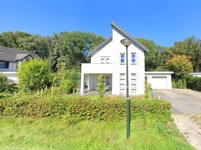 Huis Keizersmantellaan in Son en Breugel