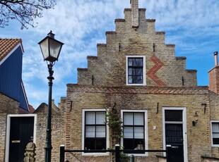 Burgemeester Mentzstraat 9, West