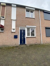 Woonhuis in Bergen op Zoom met 4 kamers