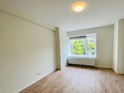 Appartement te huur Admiraal de Ruyterweg, Rotterdam