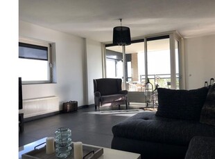 Huur 3 slaapkamer appartement van 137 m² in Amstelveen