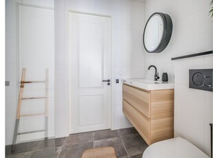 Huur 3 slaapkamer appartement van 44 m² in Amsterdam