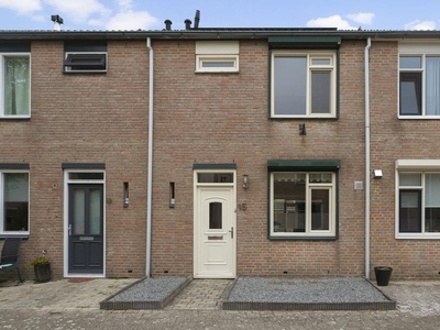 Verkouterenstraat in Halsteren (110m2)