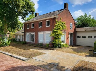 Bernhardstraat 4, Schijndel