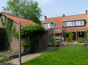 Elmarestraat 38, Waterlandkerkje