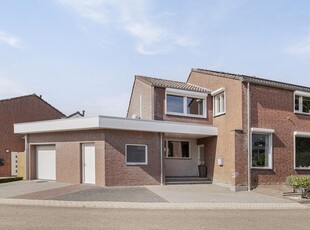 Pastoor Kisselsstraat 25, Ulestraten