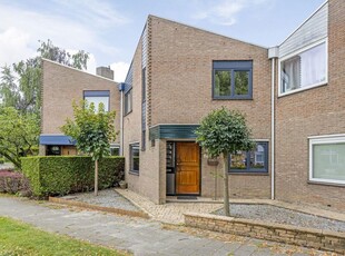 Twintighoven 2, Zevenbergen