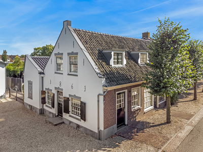 Dorpsstraat 44