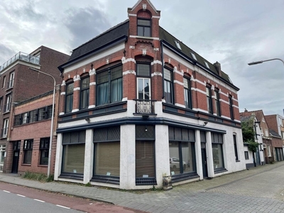 Stadstraat in Tilburg (340m2)