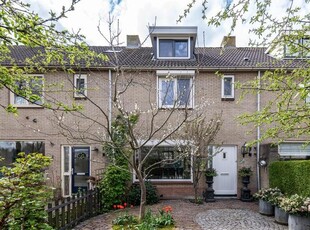 Woonhuis in Baambrugge met 6 kamers