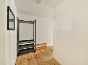 Appartement te huur Omval, Amsterdam