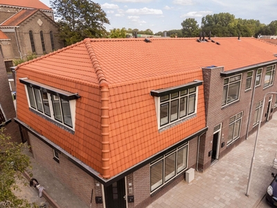 Grote Hout- of Koningsweg in Velsen-Noord (65m2)