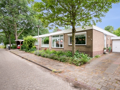 van der Doeslaan 6