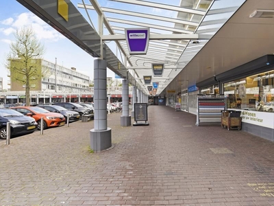 Van Oldenbarneveltplein 96