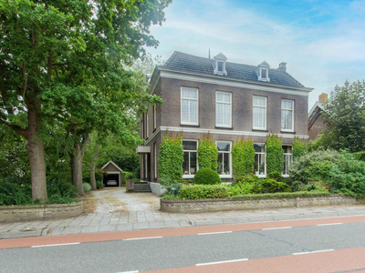 Damstraat 102