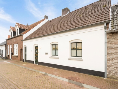 Veestraat 5