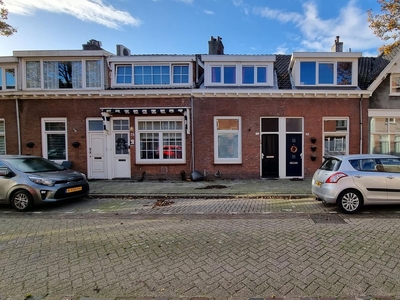 Zwartewaalsestraat in Schiedam (82m2)