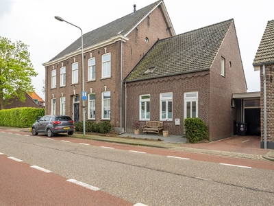 Hoofdstraat 18