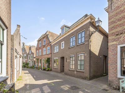 Kerkstraat 18