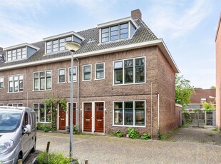 Albertine Agnesstraat 8