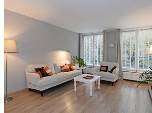 Huur 1 slaapkamer appartement van 65 m² in 's-Gravenhage