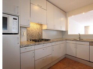 Huur 2 slaapkamer appartement van 105 m² in Amsterdam