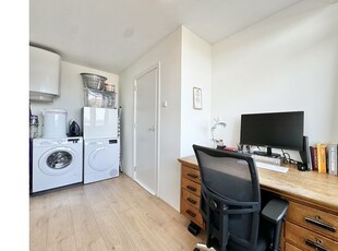 Huur 3 slaapkamer appartement van 93 m² in Amsterdam