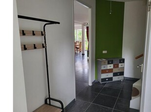 Huur 5 slaapkamer appartement van 180 m² in Landsmeer