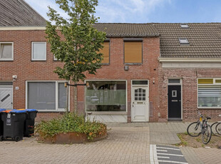 Veestraat 41