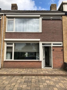 Beethovenstraat in Halsteren (98m2)