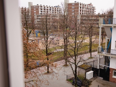 Rösener Manzstraat in Rotterdam (54m2)